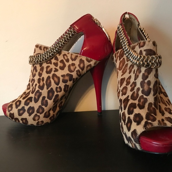 Guess Leopard print heel (Size 6) - Picture 2 of 4